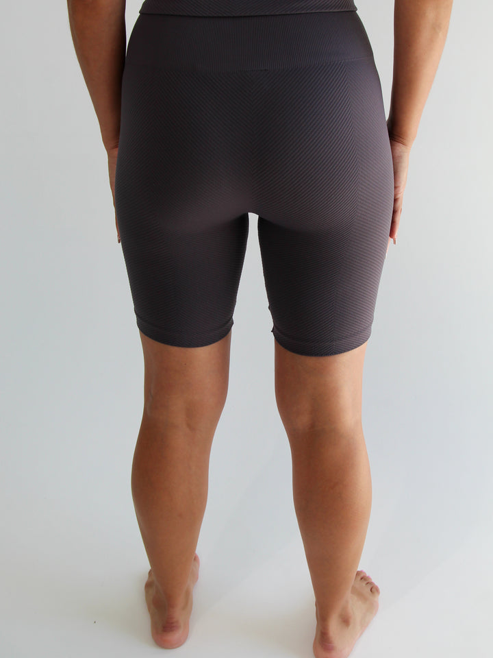 Altadena Biker Shorts | Black Pearl
