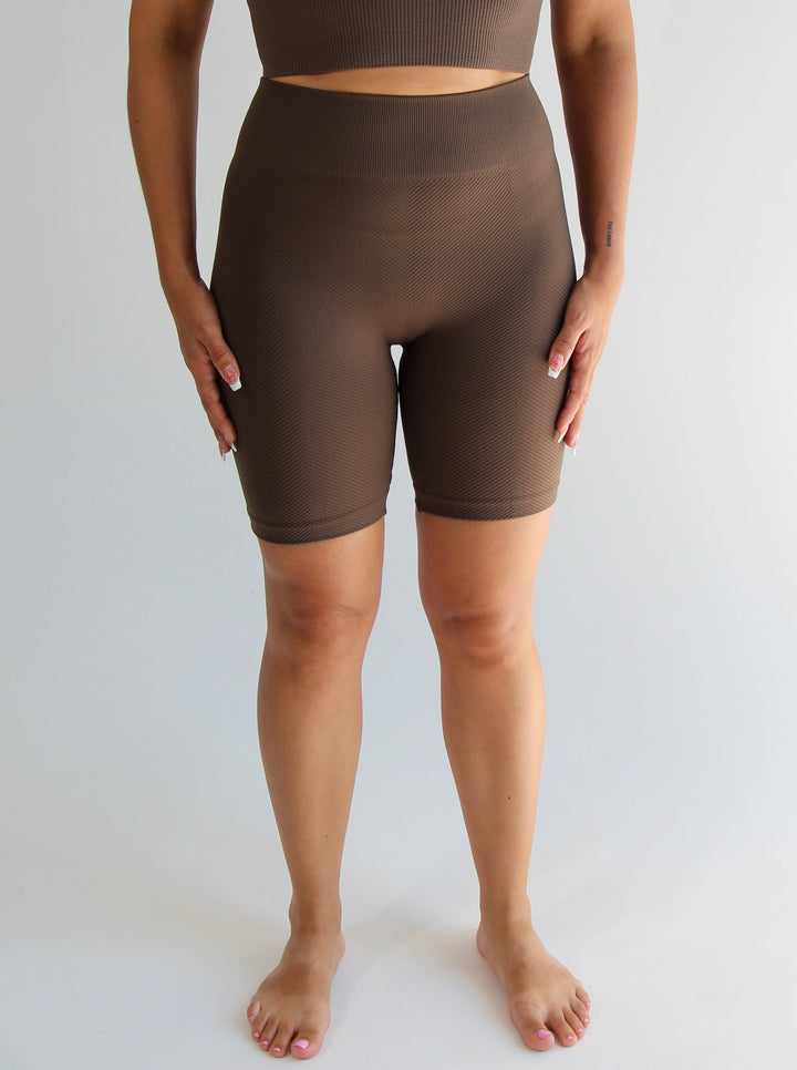 Altadena Biker Shorts | Oak Moss