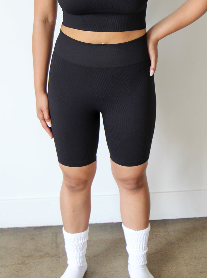 Altadena Biker Shorts | Black