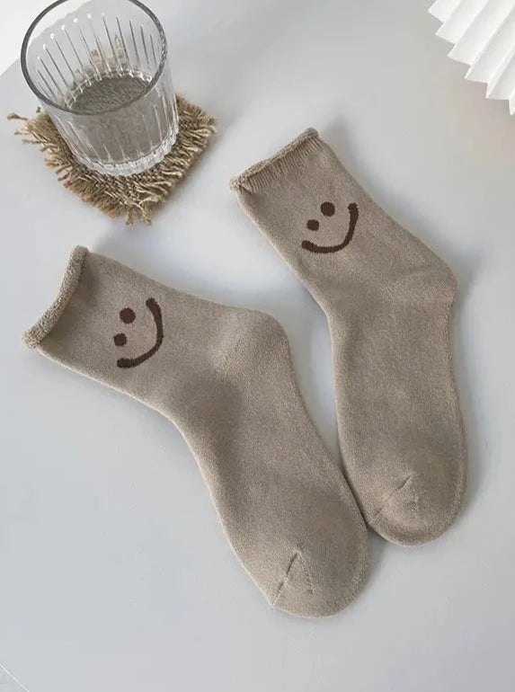 lanechange_smiley_socks